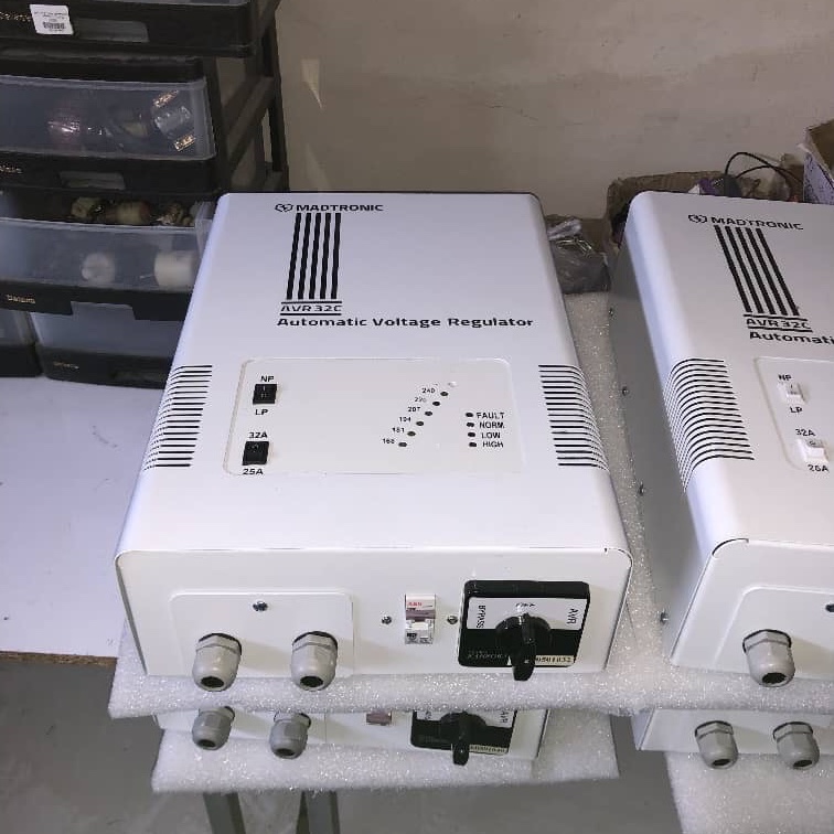 استابلایزر 6 KVA تک فاز تثبیت ولتاژ برق