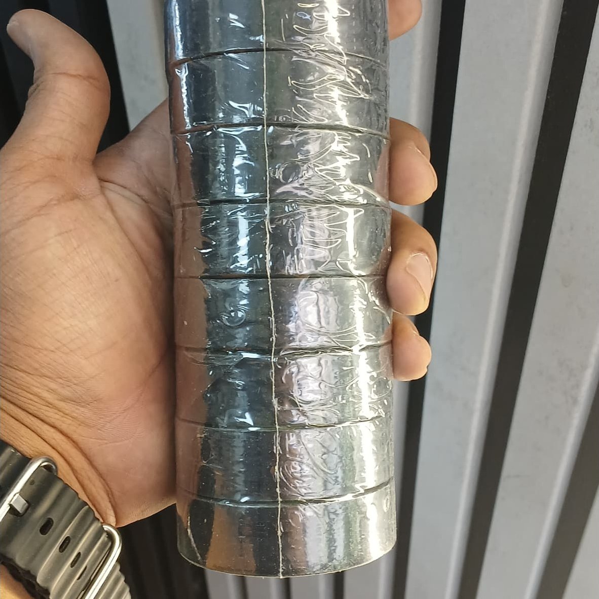 نوار چسب برق دنا بسته 240 تایی