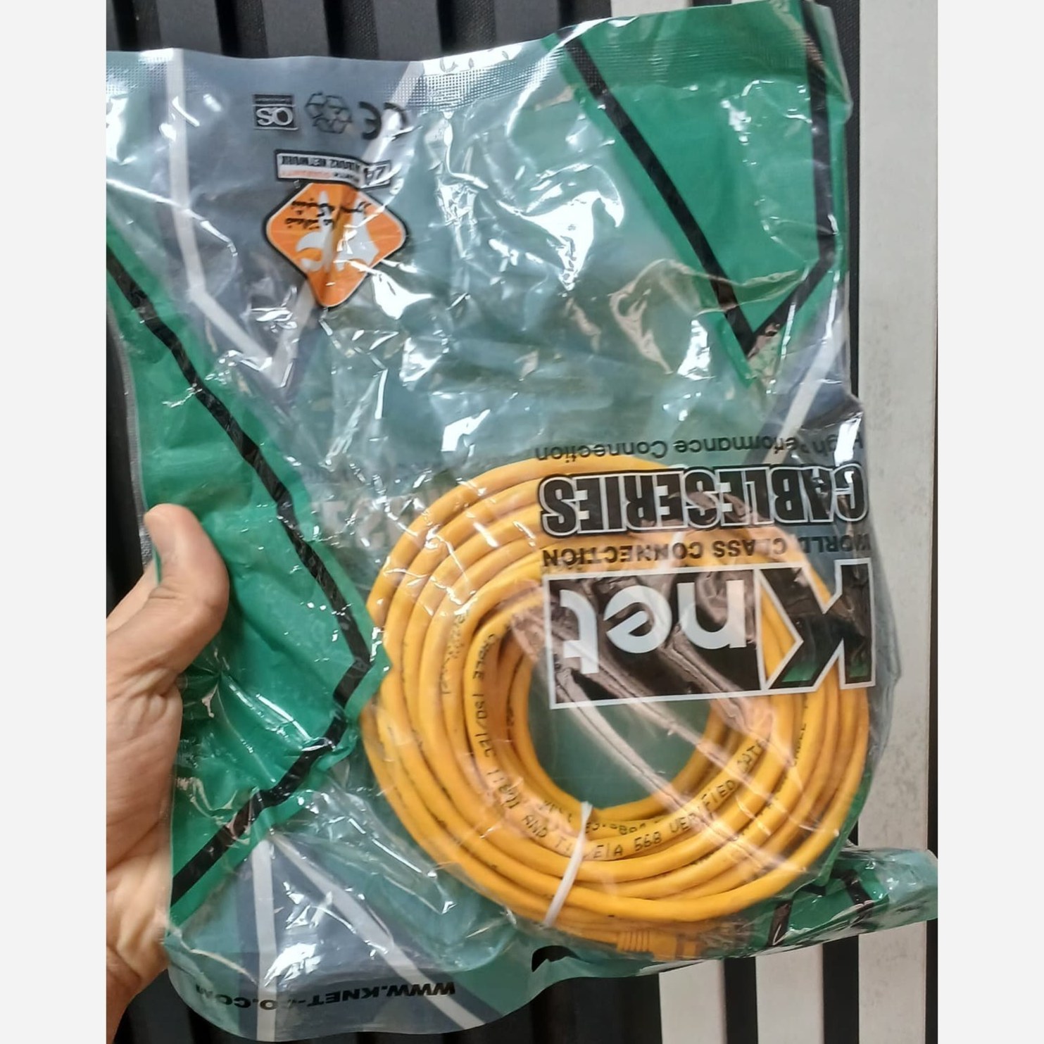 کابل شبکه CAT 6 KNET UTP 10M