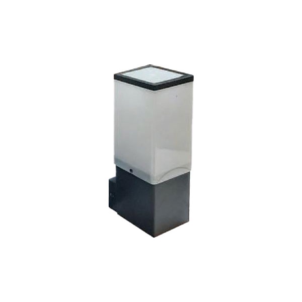 چراغ دیواری و پارکی مدرن روشا