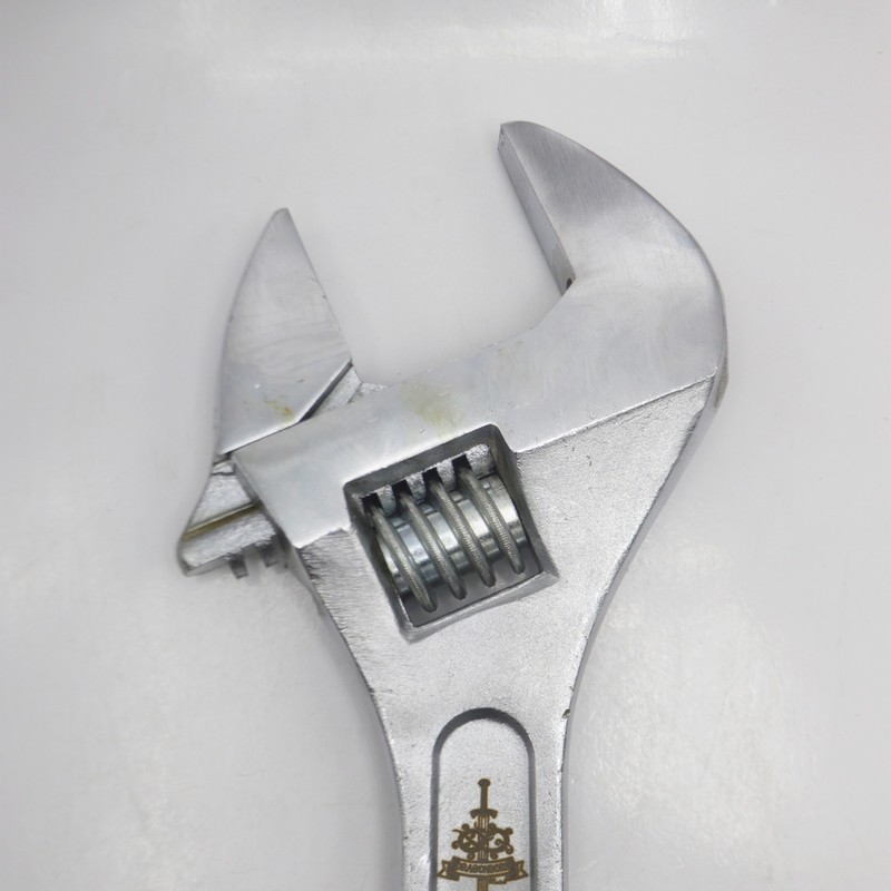 آچار فرانسه مدل دراگون برن YP-600MM سایز 24 اینچ