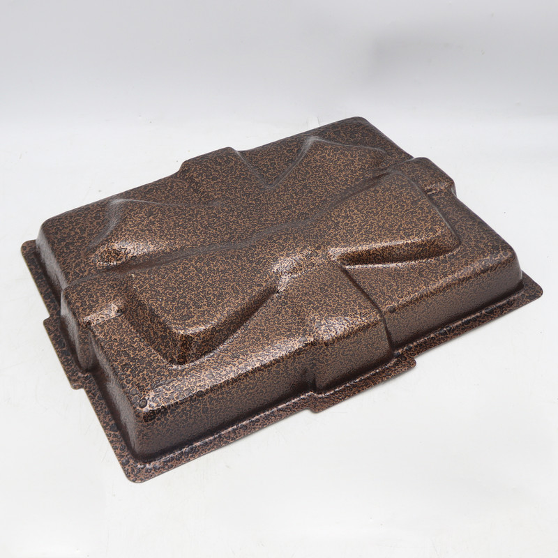 قالب کیک مدل بلوط طرح پاپیونی کد YP-37x27x4CM
