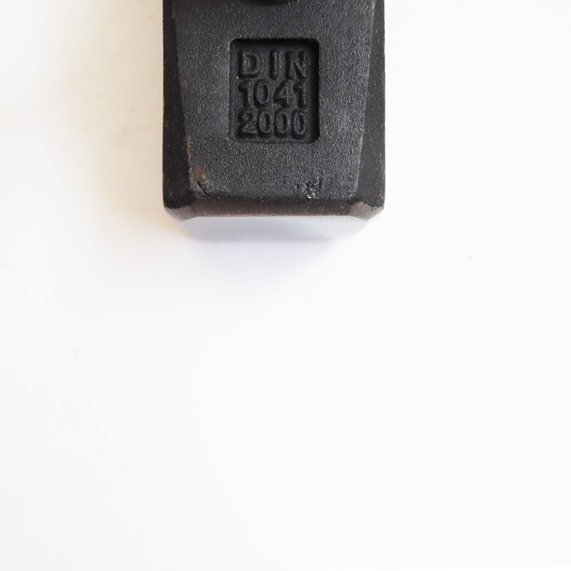 چکش مدل هورس کد YPAT-MOHANDESI-2000GR وزن 2370 گرم