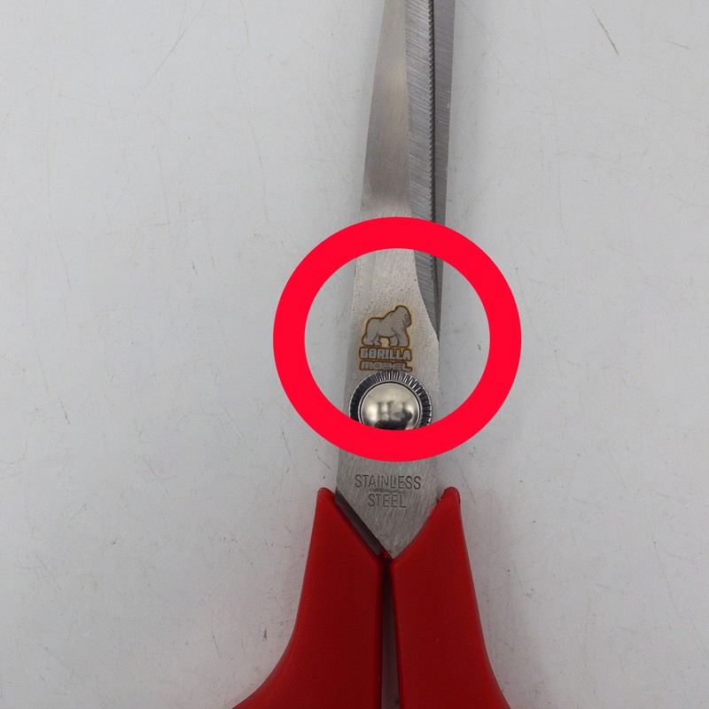 قیچی خیاطی مدل گوریلا کد YP-GH-RX-21CM