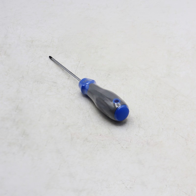 پیچ گوشتی چهارسو مدل YP-3 100 CRASMAN105 سایز 100 میلی متر