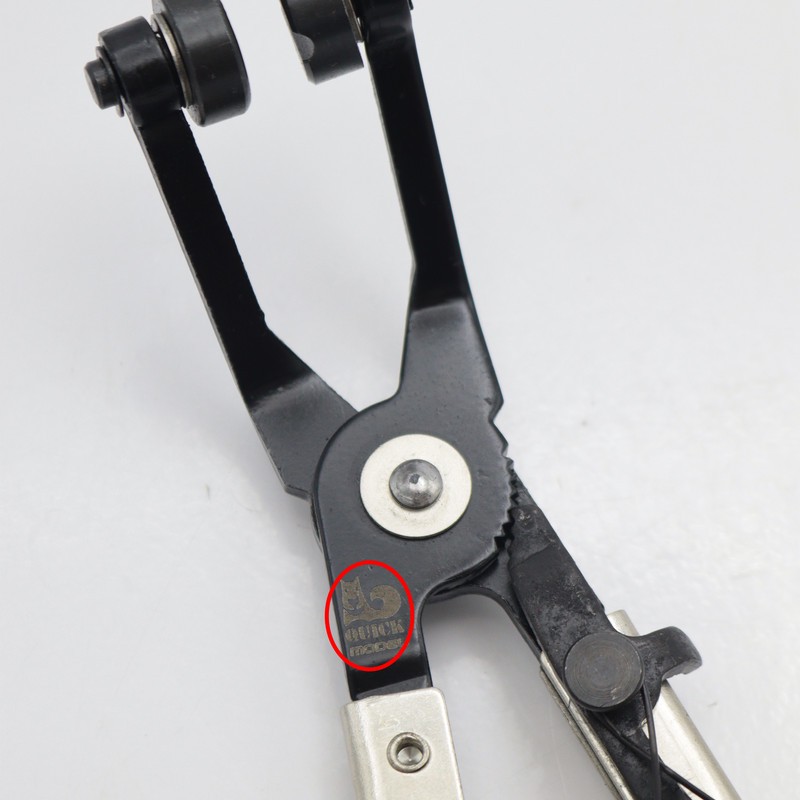 انبر بست شلنگ رادیاتور مدل کوییک کد YPTP-ZAVIYEDAR-23CM سایز 9 اینچ