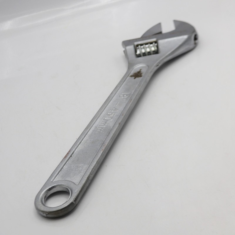 آچار فرانسه مدل دراگون برن کد YP-450MM سایز 18 اینچ