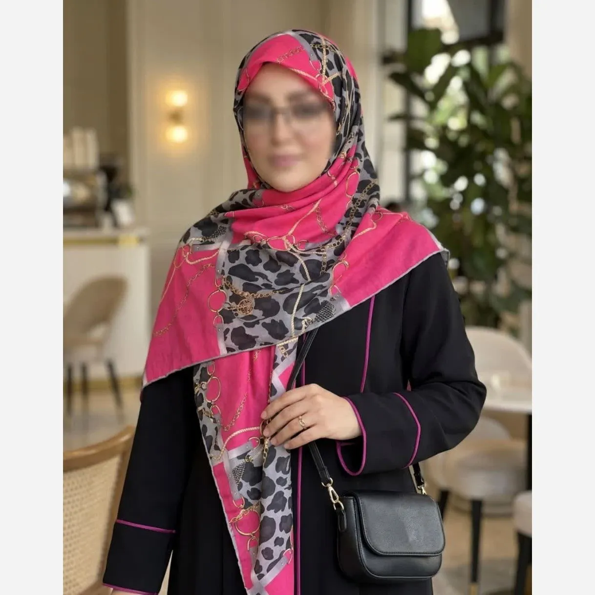 روسری نخ کاستوم طرح ارغوان قواره بزرگ 140 سانتیمتر زنانه