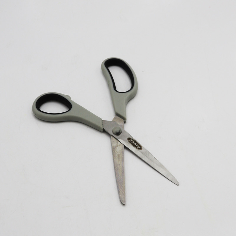 قیچی خیاطی ریور مدل دسته سیلیکونی کد YP-21CM-8519
