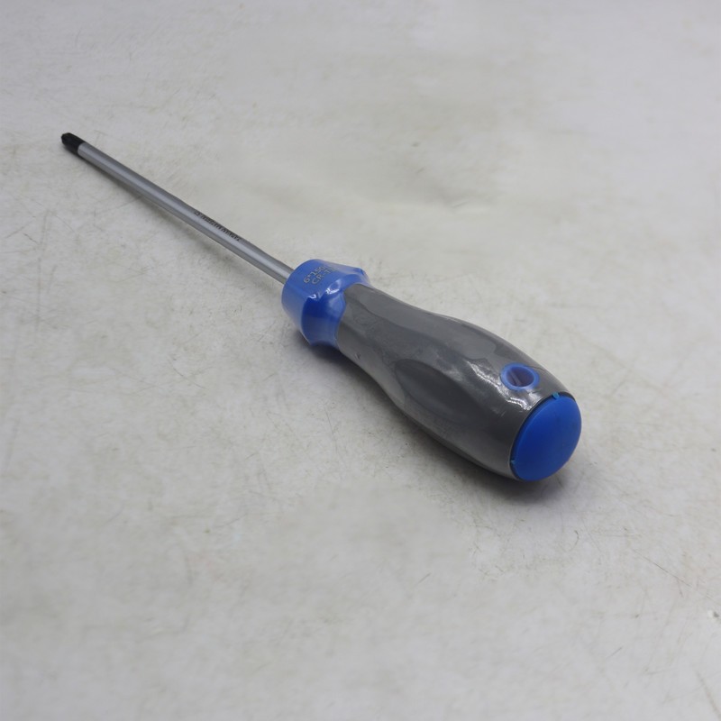 پیچ گوشتی چهارسو مدل YP-6 150 CRASMAN119 سایز 150 میلی متر