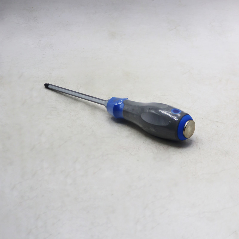 پیچ گوشتی چهارسو مدل ضربه خور کد YP-6150CRASMAN137 سایز 150 میلی متر