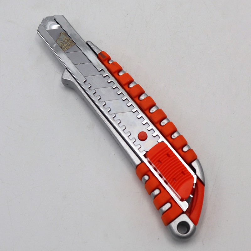 کاتر مدل گوریلا کد YPT-LE18MM