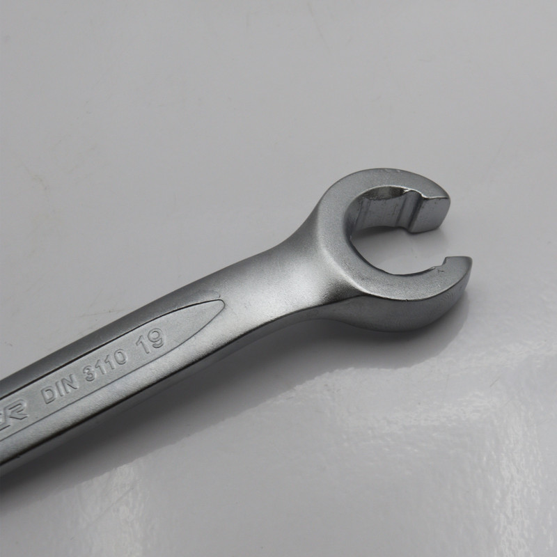 آچار دو سر رینگی مستر کد YP-1719MM سایز 17-19 میلیمتر