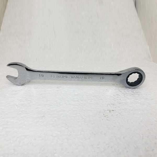 آچار یکسرتخت و یکسر رینگی جغجغه ای کد CR-V0019 سایز 19 میلیمتر