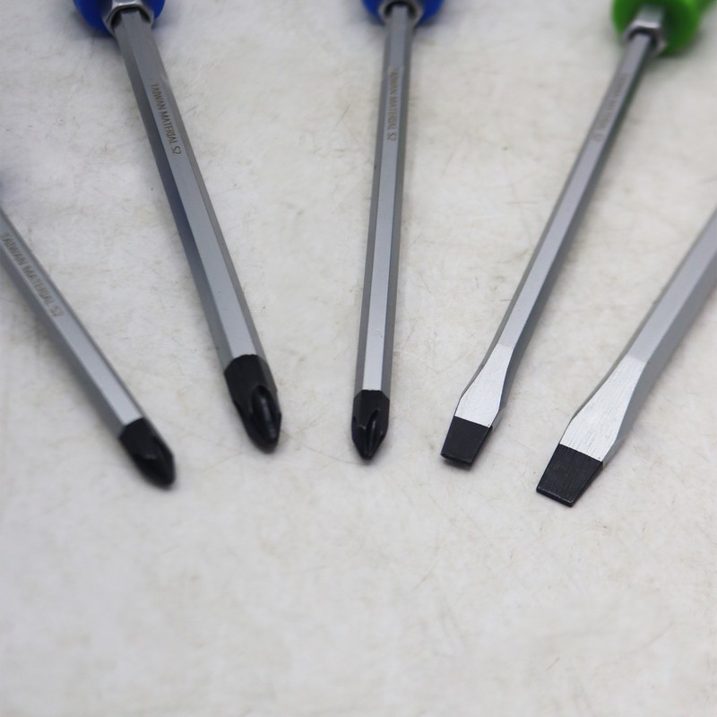 پیچ گوشتی چهارسو و دو سو کراسمن مدل ضربه خور کد YP-CR-149 S2 مجموعه 5 عددی