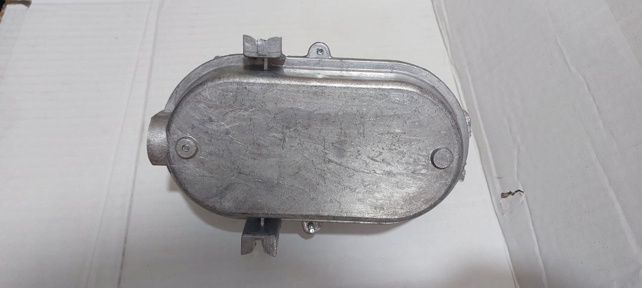 چراغ تونلی و آسانسوری فلزی تخت سرپیچ دار (پس کرایه)