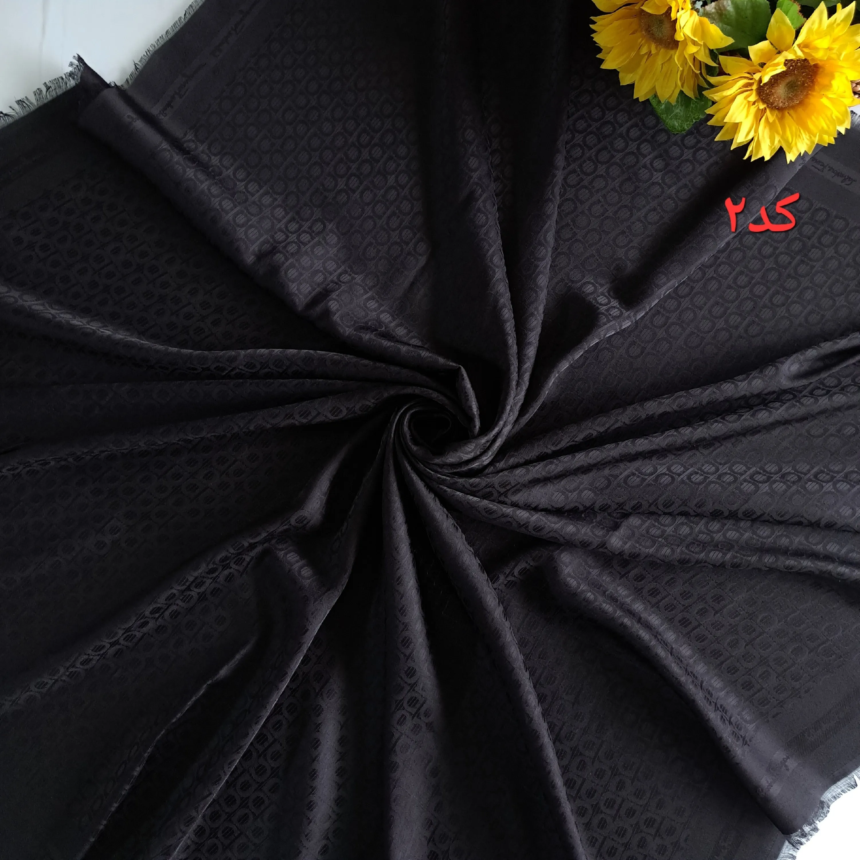 روسری زنانه مشکی قواره 140 جنس ژاکارد دور ریش ریش