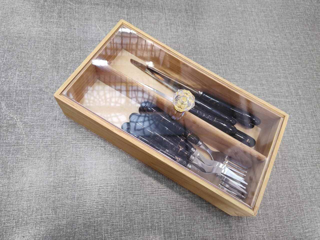 جاقاشقی رومیزی بزرگ دو خانه دربدار  تخت قابل شستشو