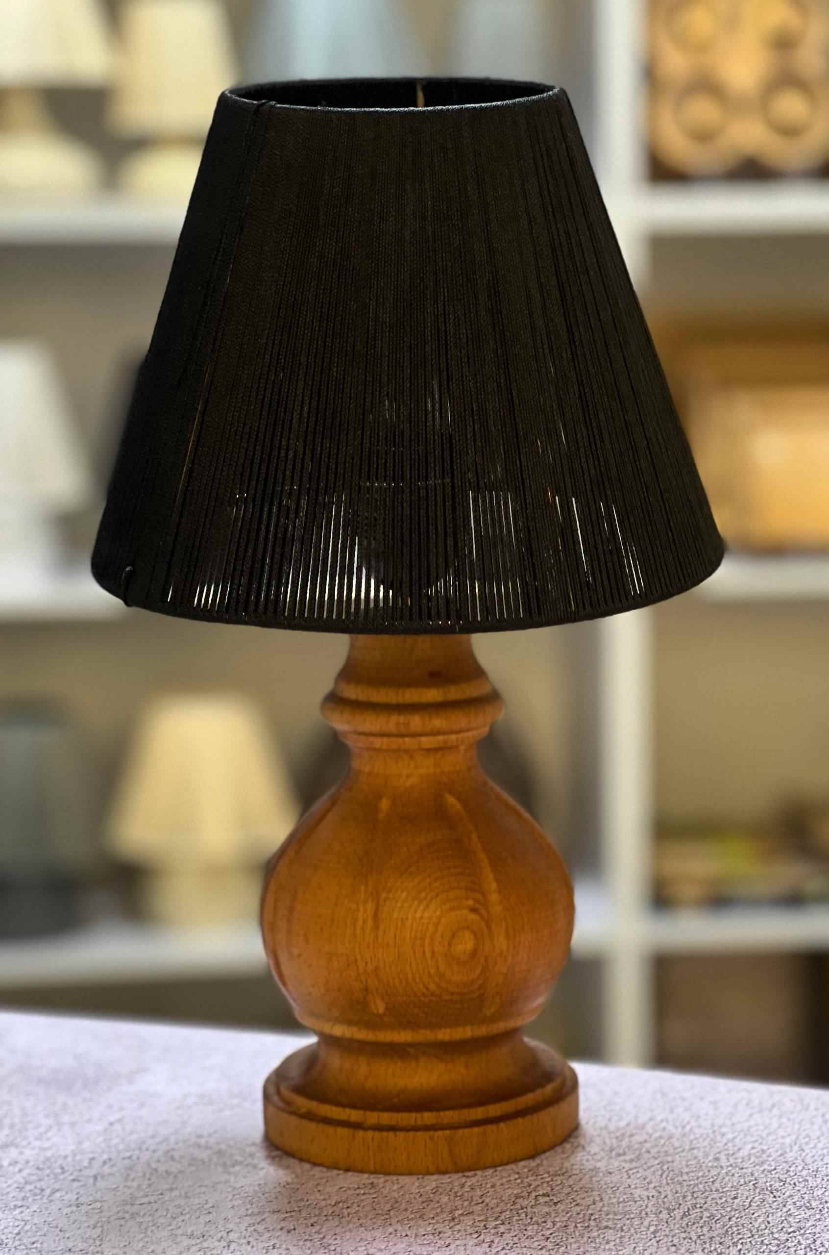 آباژور کلیددار  پایه چوبی تک جعبه