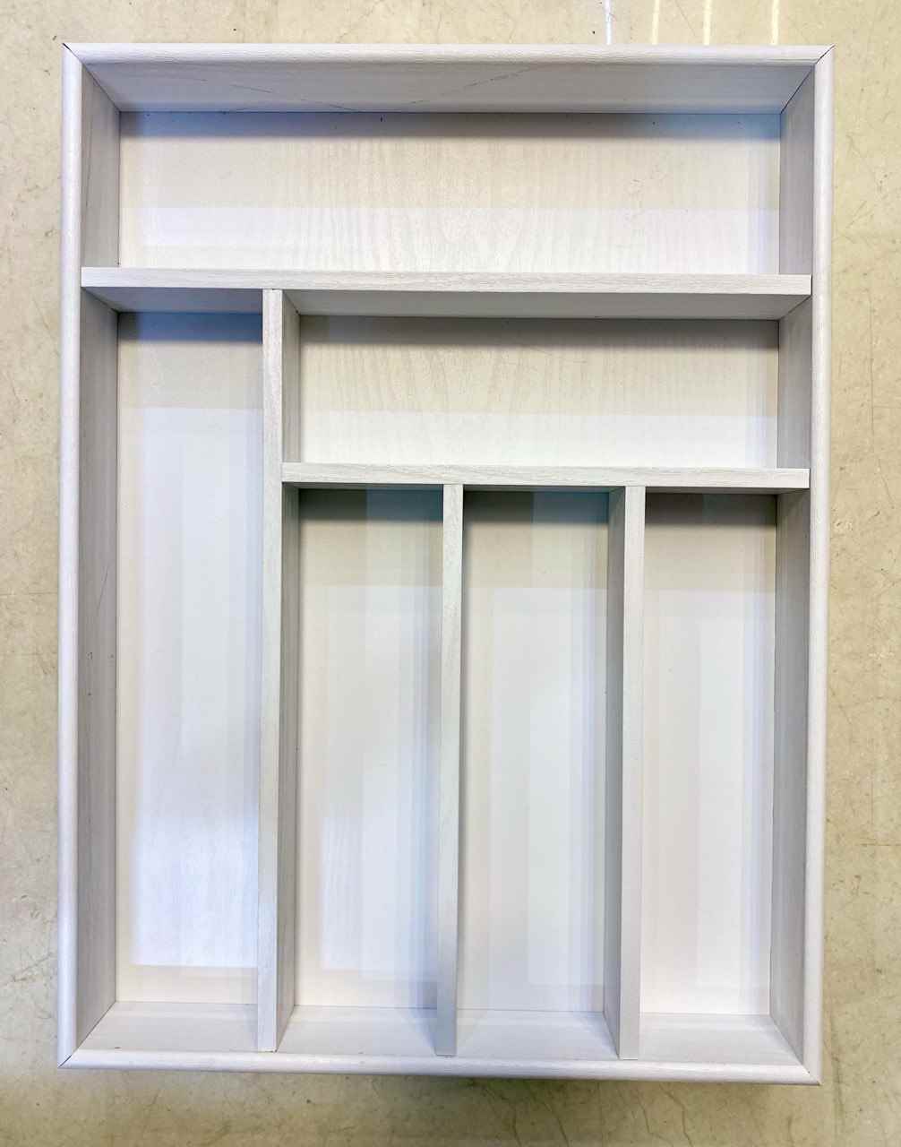 جاقاشقی داخل کابینت 6 خانه